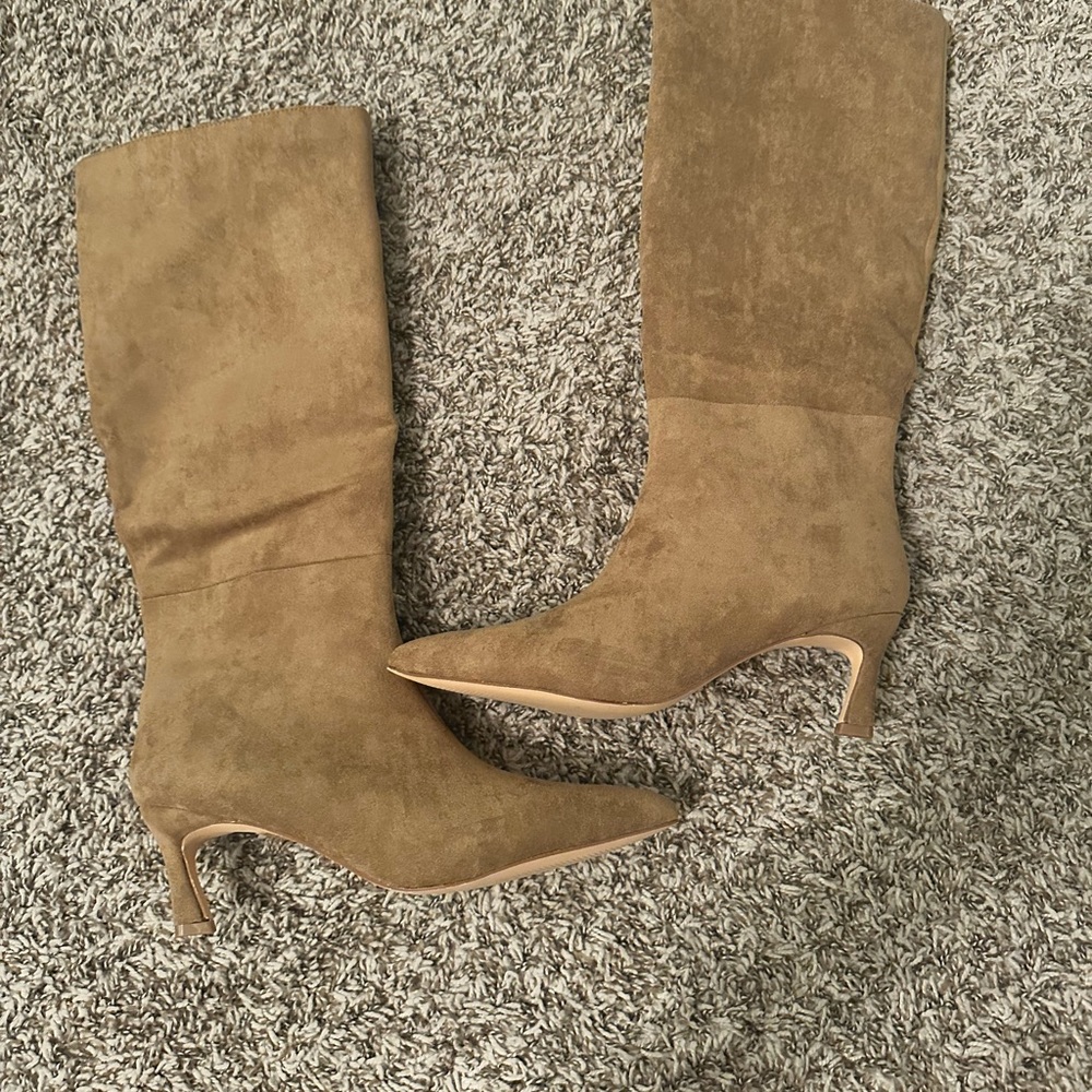 PrettyLittleThing Fan/Brown suede Heeled Boots New Without Tags